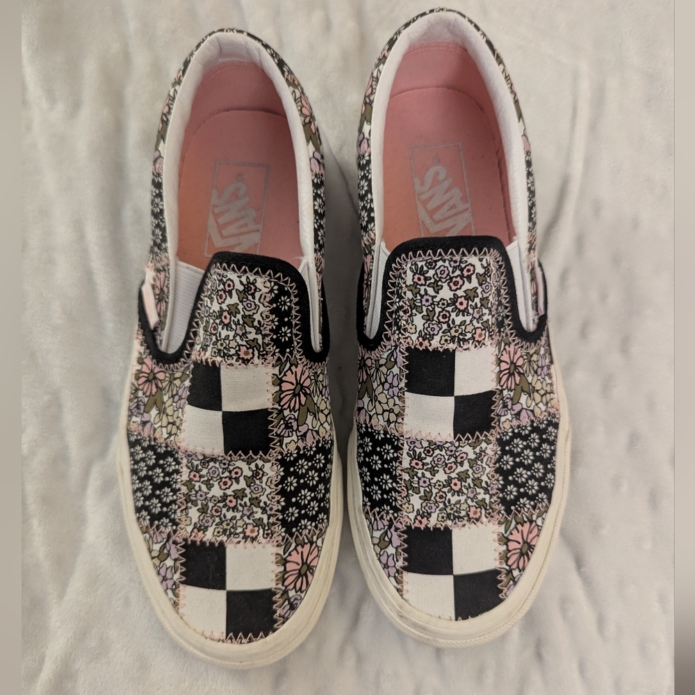 Vans Women's Slip-On Shoes - Black and Pink Floral